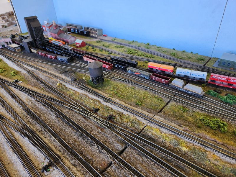 New Mexico Railrunners layout photo