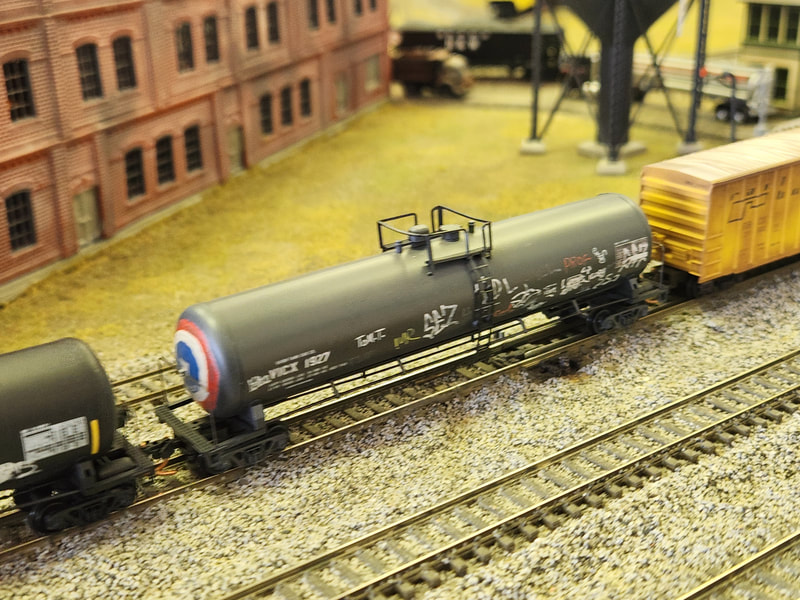 New Mexico Railrunners layout photo